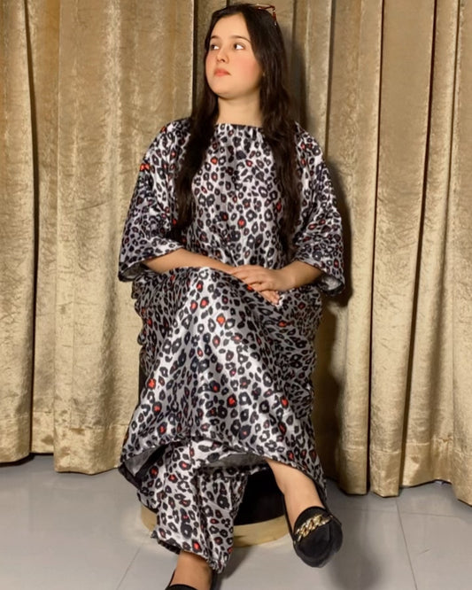 Lulusar Cheeta Print ( Silk ) 2 PC